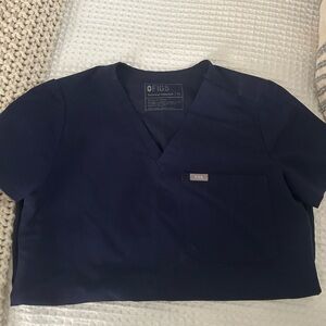 Figs Catarina one pocket scrub top. Size x small in navy